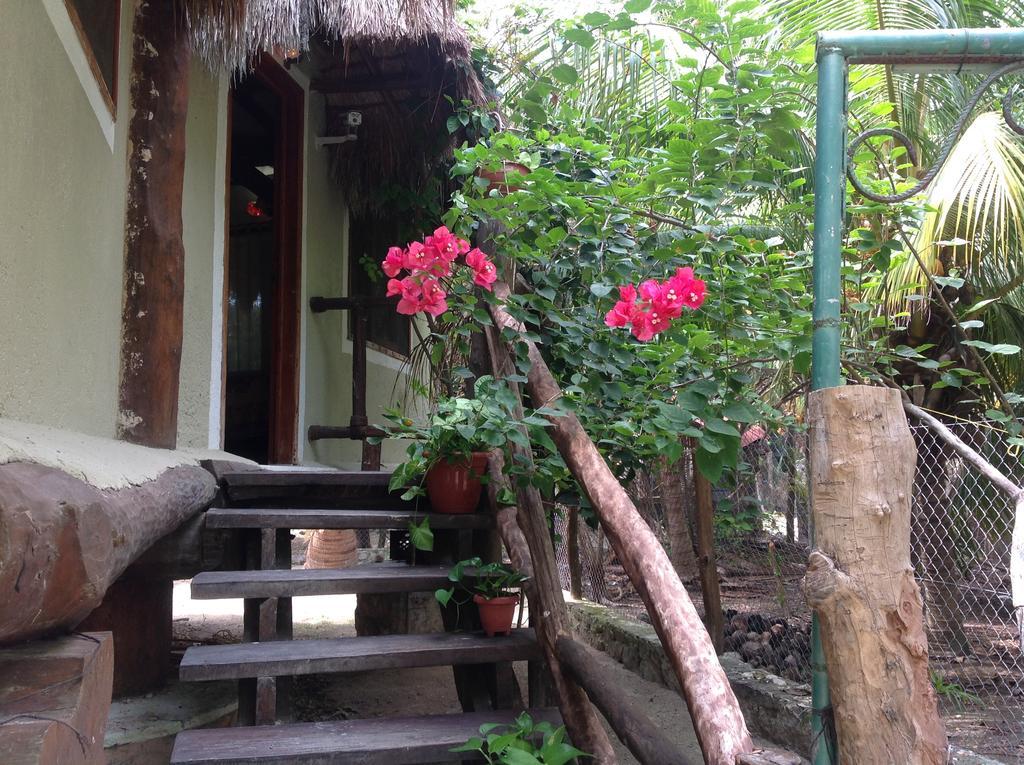 La Casa De Juan Villa Isla Holbox Exterior photo